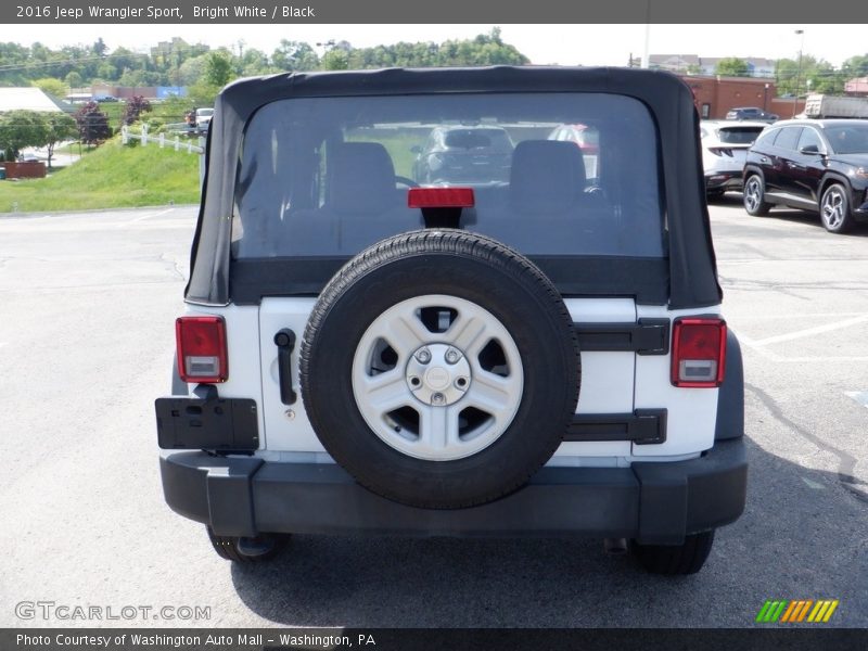 Bright White / Black 2016 Jeep Wrangler Sport