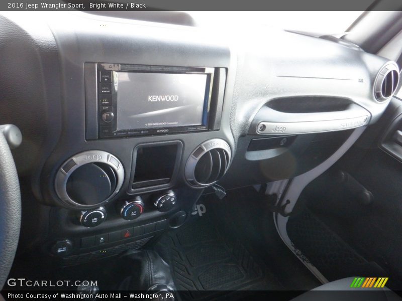 Bright White / Black 2016 Jeep Wrangler Sport