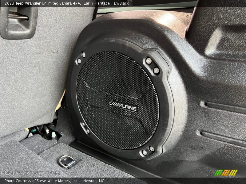 Audio System of 2023 Wrangler Unlimited Sahara 4x4