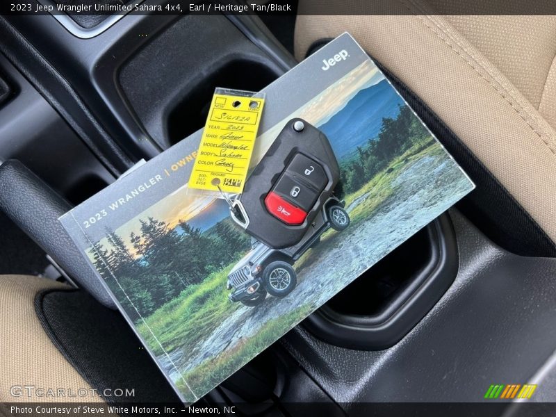Earl / Heritage Tan/Black 2023 Jeep Wrangler Unlimited Sahara 4x4