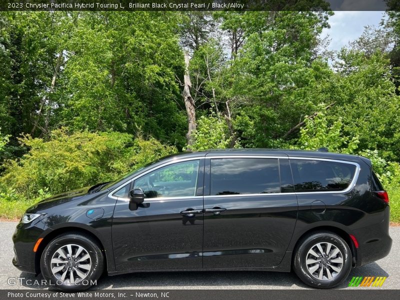 Brilliant Black Crystal Pearl / Black/Alloy 2023 Chrysler Pacifica Hybrid Touring L