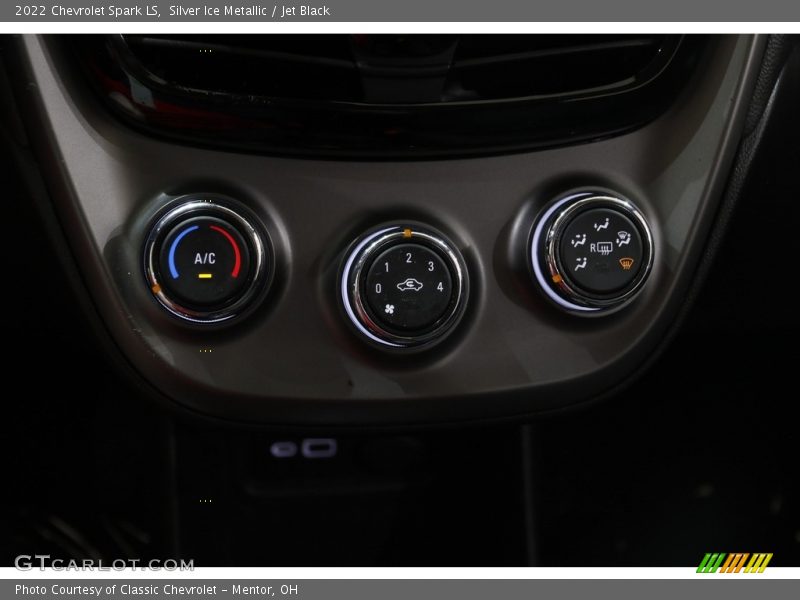 Silver Ice Metallic / Jet Black 2022 Chevrolet Spark LS