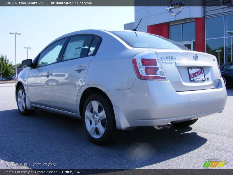 Brilliant Silver / Charcoal 2009 Nissan Sentra 2.0 S