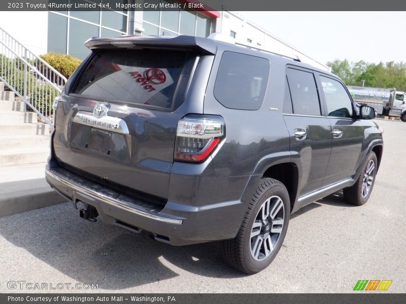 Magnetic Gray Metallic / Black 2023 Toyota 4Runner Limited 4x4