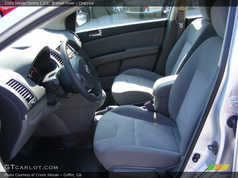 Brilliant Silver / Charcoal 2009 Nissan Sentra 2.0 S