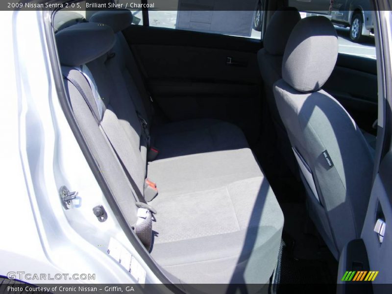 Brilliant Silver / Charcoal 2009 Nissan Sentra 2.0 S