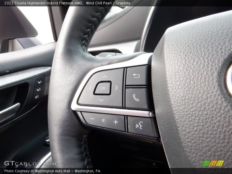  2022 Highlander Hybrid Platinum AWD Steering Wheel