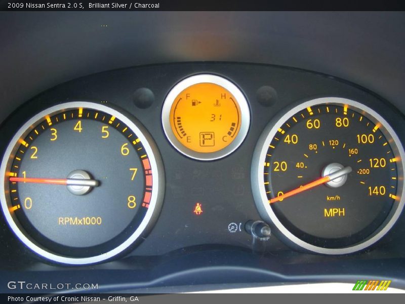 Brilliant Silver / Charcoal 2009 Nissan Sentra 2.0 S