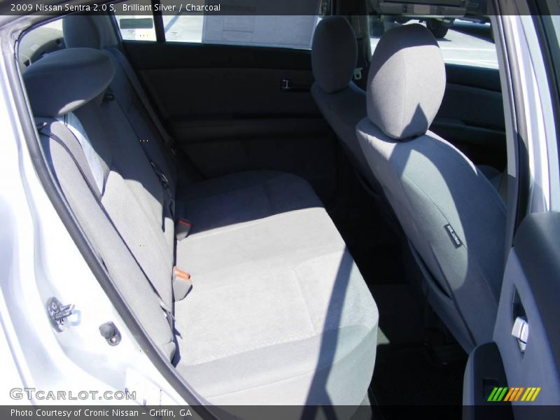 Brilliant Silver / Charcoal 2009 Nissan Sentra 2.0 S