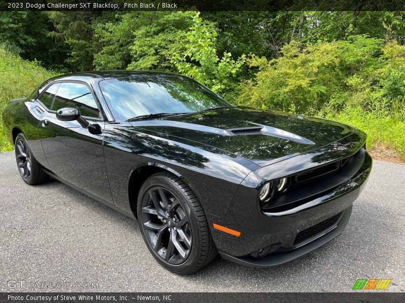 Pitch Black / Black 2023 Dodge Challenger SXT Blacktop
