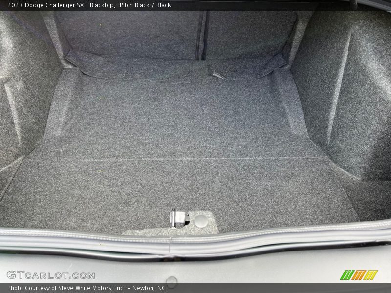 Pitch Black / Black 2023 Dodge Challenger SXT Blacktop