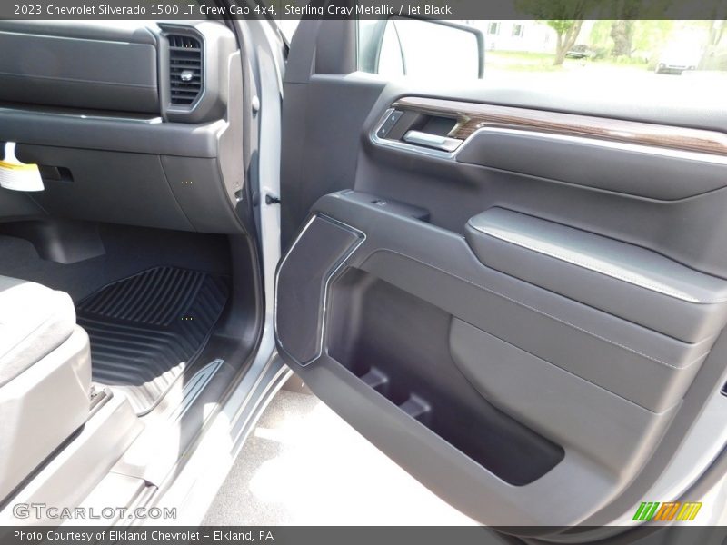 Sterling Gray Metallic / Jet Black 2023 Chevrolet Silverado 1500 LT Crew Cab 4x4