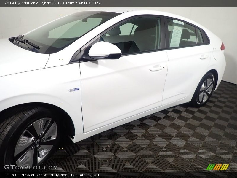 Ceramic White / Black 2019 Hyundai Ioniq Hybrid Blue