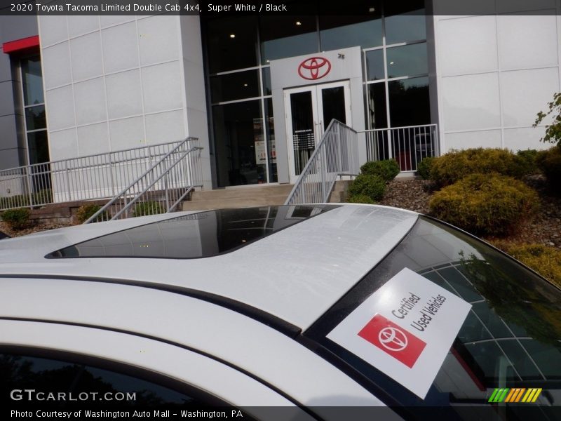 Super White / Black 2020 Toyota Tacoma Limited Double Cab 4x4