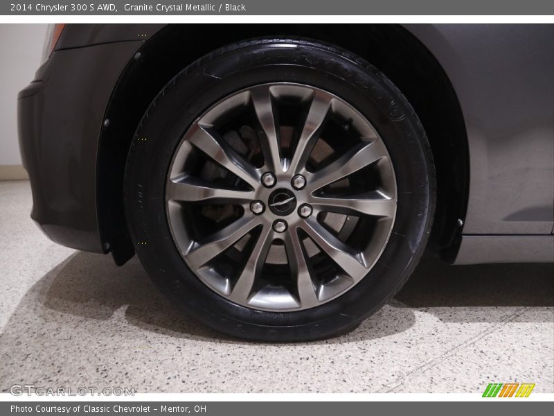  2014 300 S AWD Wheel