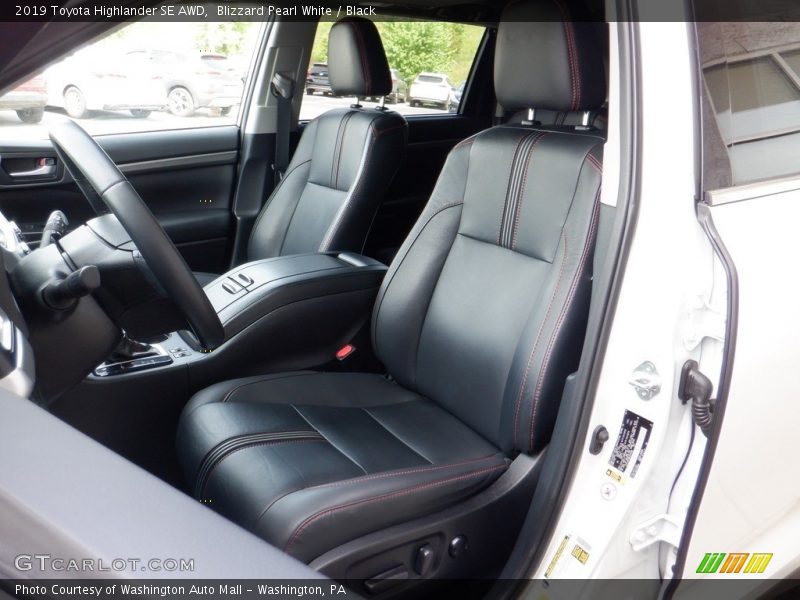 Blizzard Pearl White / Black 2019 Toyota Highlander SE AWD