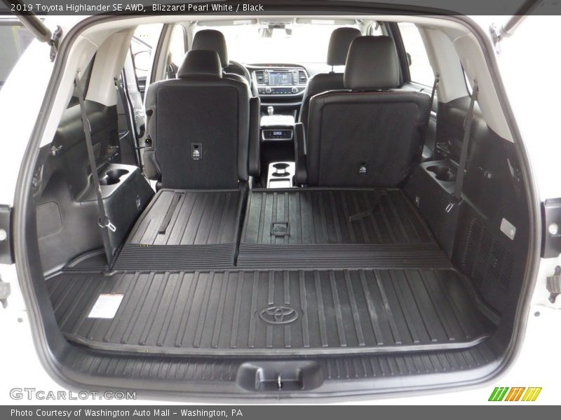 Blizzard Pearl White / Black 2019 Toyota Highlander SE AWD