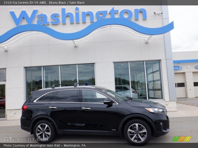 Ebony Black / Satin Black 2019 Kia Sorento EX V6 AWD