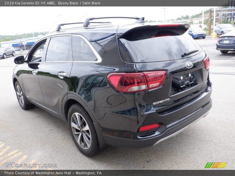 Ebony Black / Satin Black 2019 Kia Sorento EX V6 AWD