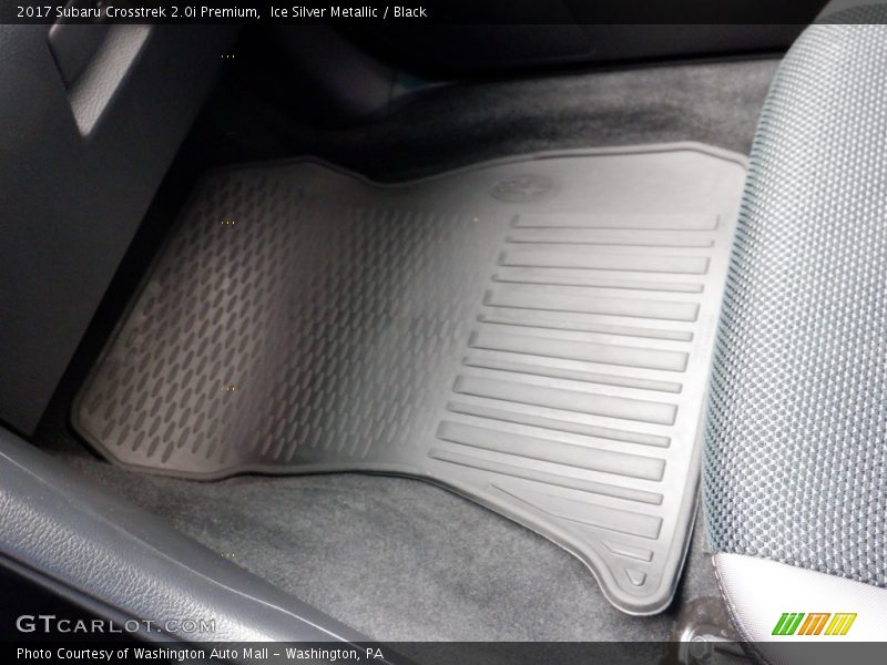 Ice Silver Metallic / Black 2017 Subaru Crosstrek 2.0i Premium