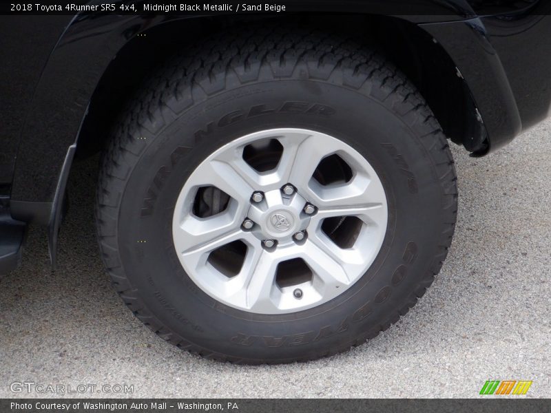 Midnight Black Metallic / Sand Beige 2018 Toyota 4Runner SR5 4x4