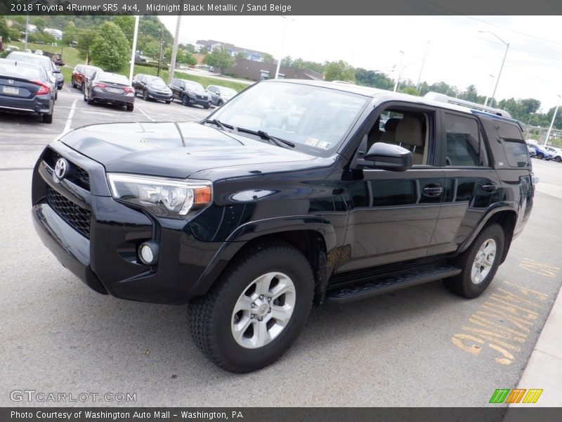 Midnight Black Metallic / Sand Beige 2018 Toyota 4Runner SR5 4x4