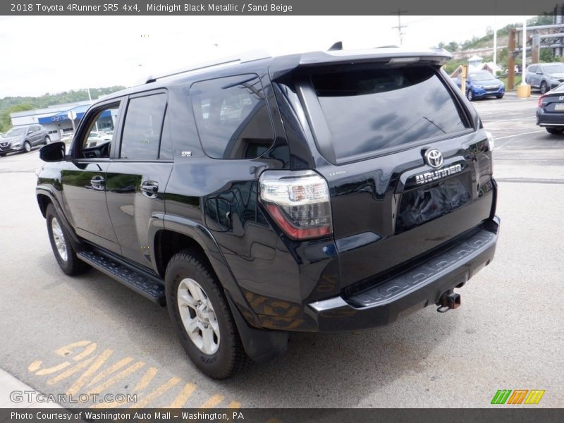 Midnight Black Metallic / Sand Beige 2018 Toyota 4Runner SR5 4x4