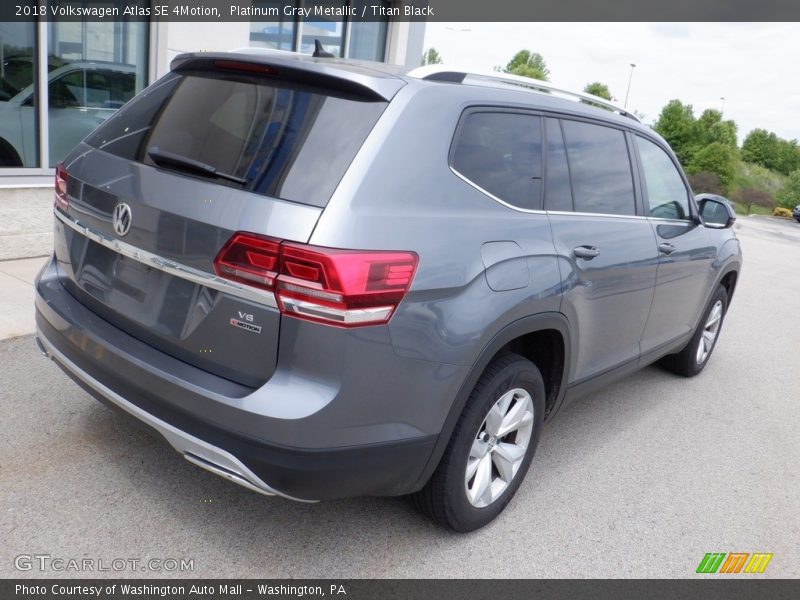 Platinum Gray Metallic / Titan Black 2018 Volkswagen Atlas SE 4Motion