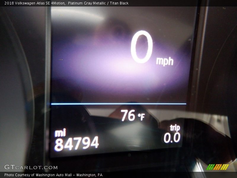 Platinum Gray Metallic / Titan Black 2018 Volkswagen Atlas SE 4Motion