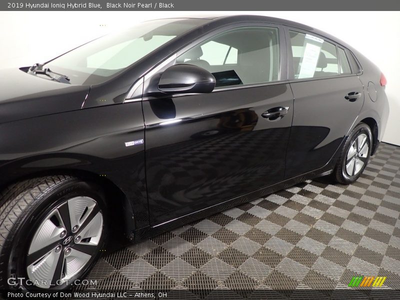 Black Noir Pearl / Black 2019 Hyundai Ioniq Hybrid Blue