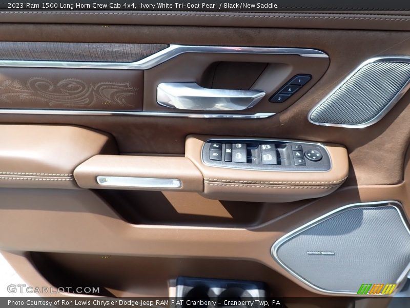 Ivory White Tri-Coat Pearl / Black/New Saddle 2023 Ram 1500 Long Horn Crew Cab 4x4