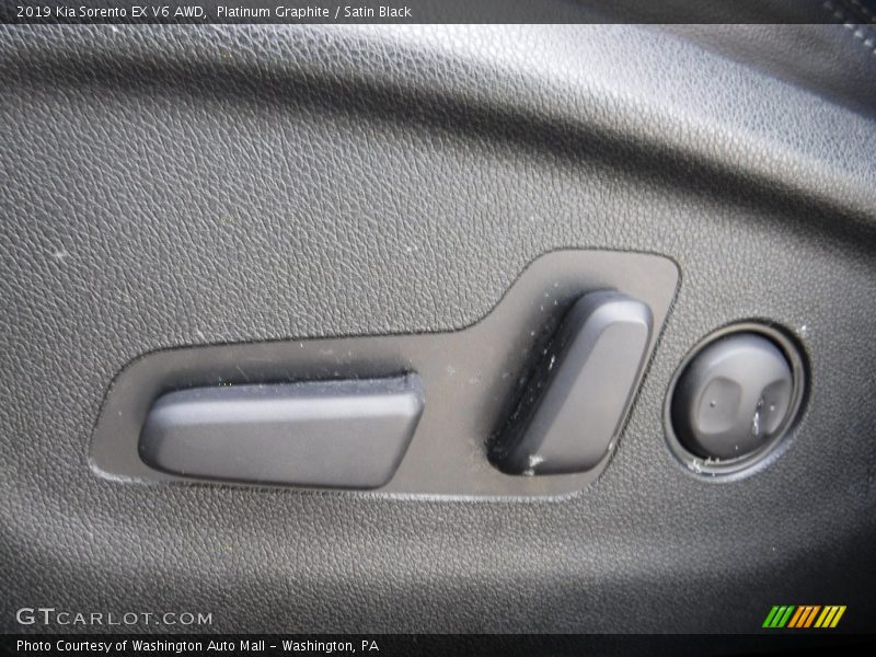 Platinum Graphite / Satin Black 2019 Kia Sorento EX V6 AWD