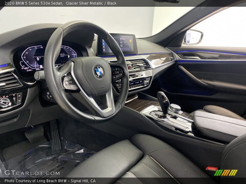Glacier Silver Metallic / Black 2020 BMW 5 Series 530e Sedan