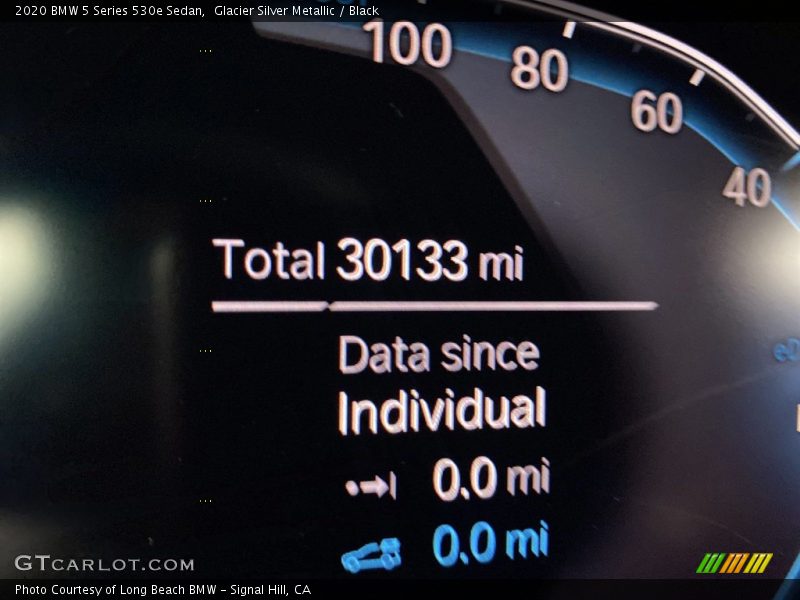 Glacier Silver Metallic / Black 2020 BMW 5 Series 530e Sedan