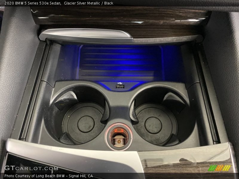Glacier Silver Metallic / Black 2020 BMW 5 Series 530e Sedan