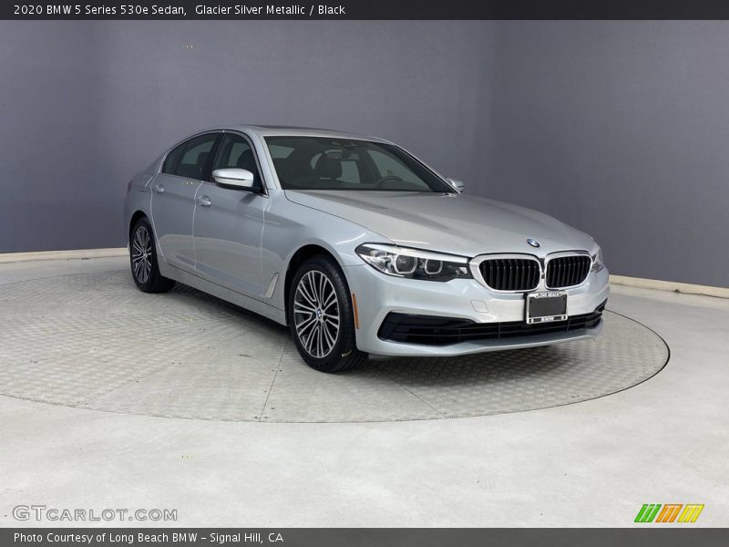 Glacier Silver Metallic / Black 2020 BMW 5 Series 530e Sedan