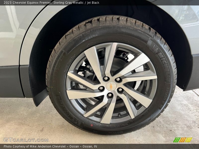 Sterling Gray Metallic / Jet Black 2023 Chevrolet Equinox Premier