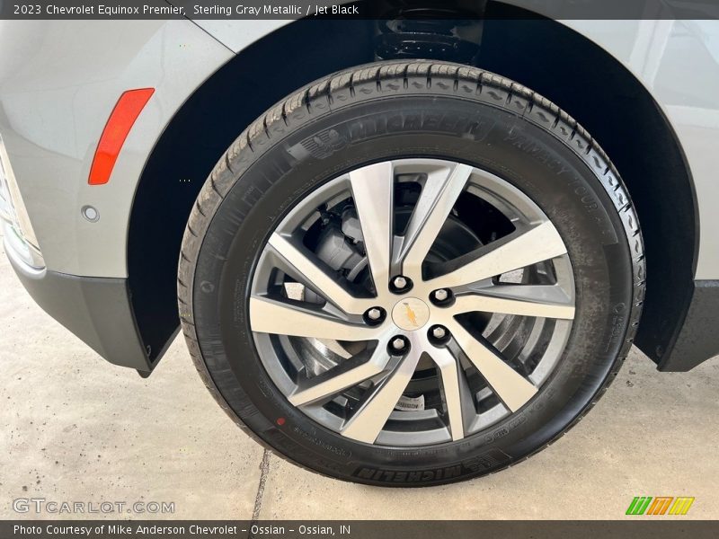 Sterling Gray Metallic / Jet Black 2023 Chevrolet Equinox Premier