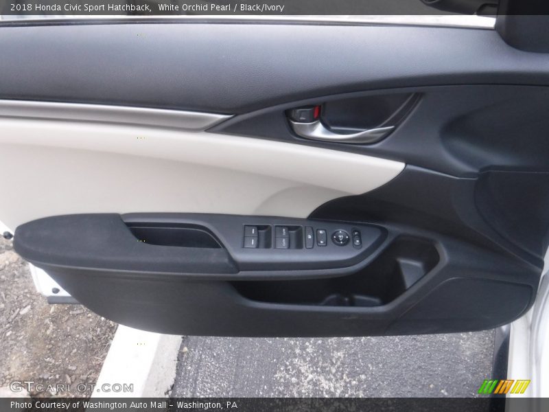 White Orchid Pearl / Black/Ivory 2018 Honda Civic Sport Hatchback