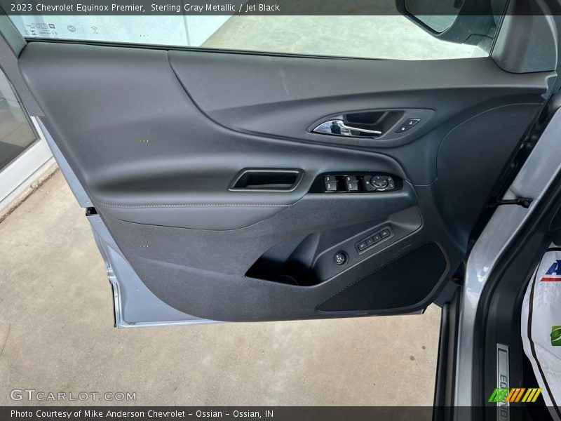 Sterling Gray Metallic / Jet Black 2023 Chevrolet Equinox Premier