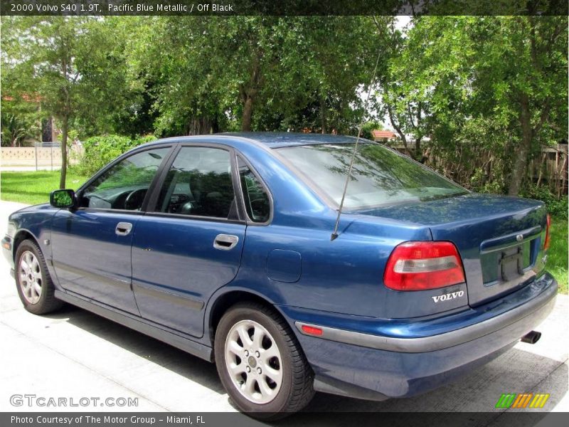Pacific Blue Metallic / Off Black 2000 Volvo S40 1.9T