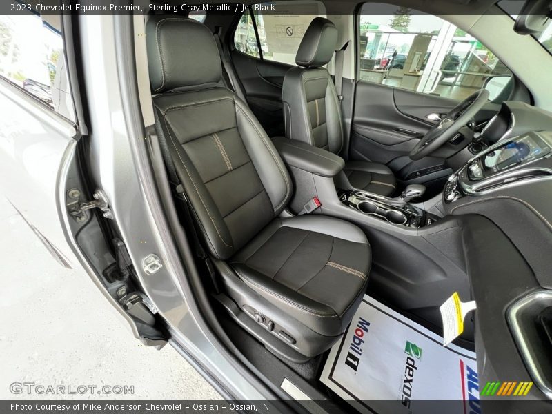 Sterling Gray Metallic / Jet Black 2023 Chevrolet Equinox Premier
