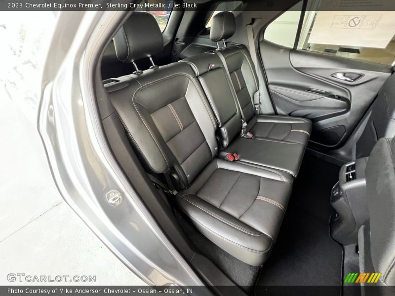 Sterling Gray Metallic / Jet Black 2023 Chevrolet Equinox Premier
