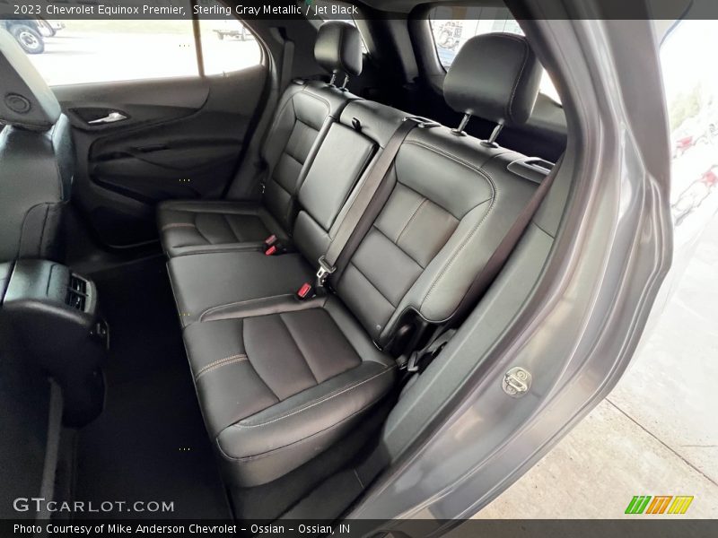 Sterling Gray Metallic / Jet Black 2023 Chevrolet Equinox Premier