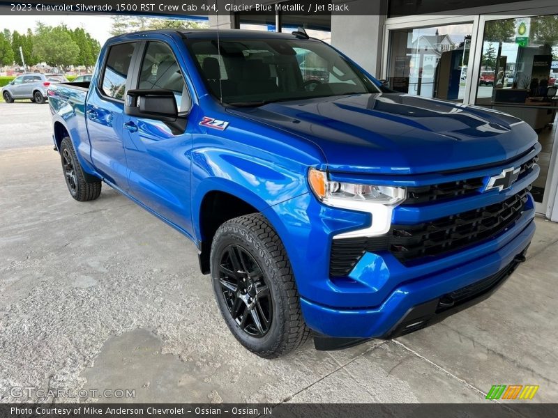 Front 3/4 View of 2023 Silverado 1500 RST Crew Cab 4x4