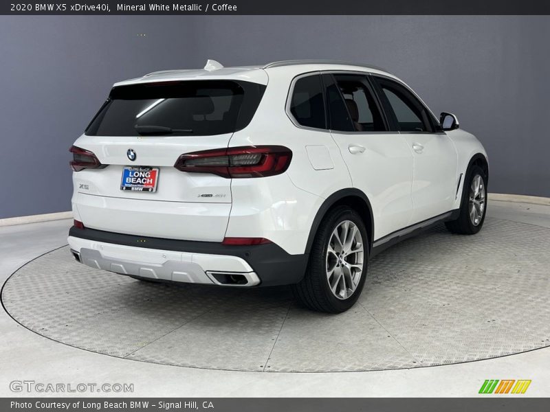 Mineral White Metallic / Coffee 2020 BMW X5 xDrive40i