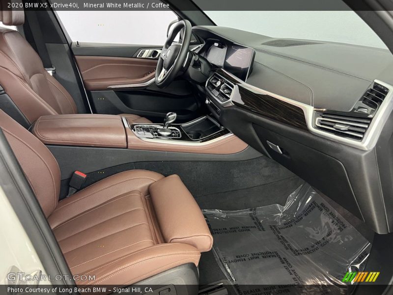 Front Seat of 2020 X5 xDrive40i