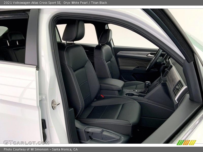  2021 Atlas Cross Sport SE Titan Black Interior