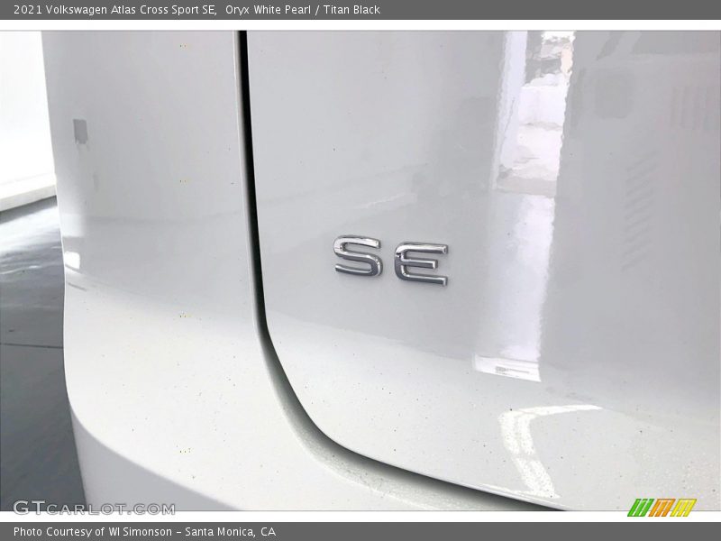  2021 Atlas Cross Sport SE Logo