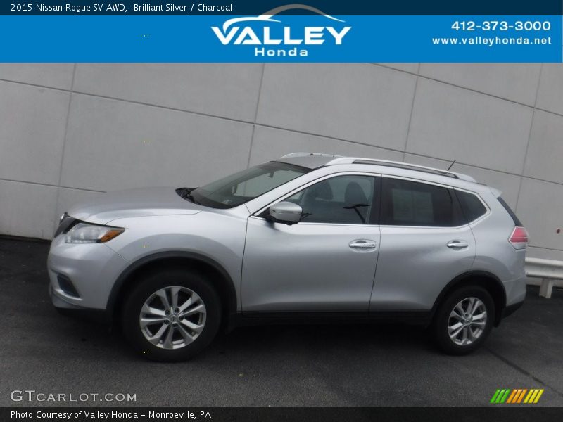 Brilliant Silver / Charcoal 2015 Nissan Rogue SV AWD